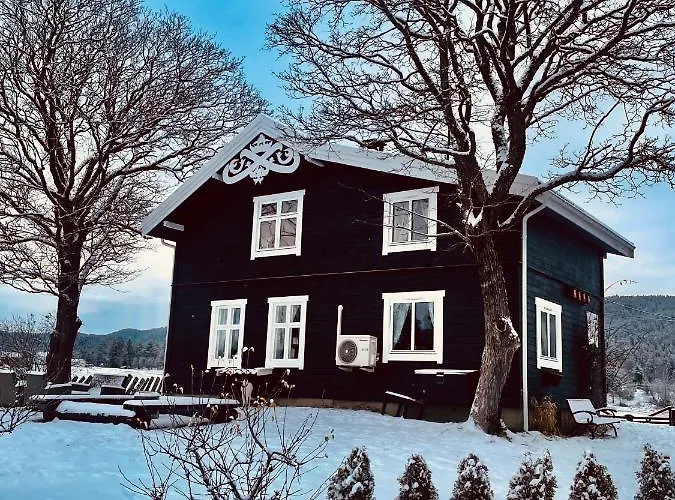 Semesterbostad Eika Cottage: Cozy, Rural, Spacious And Well-equiped